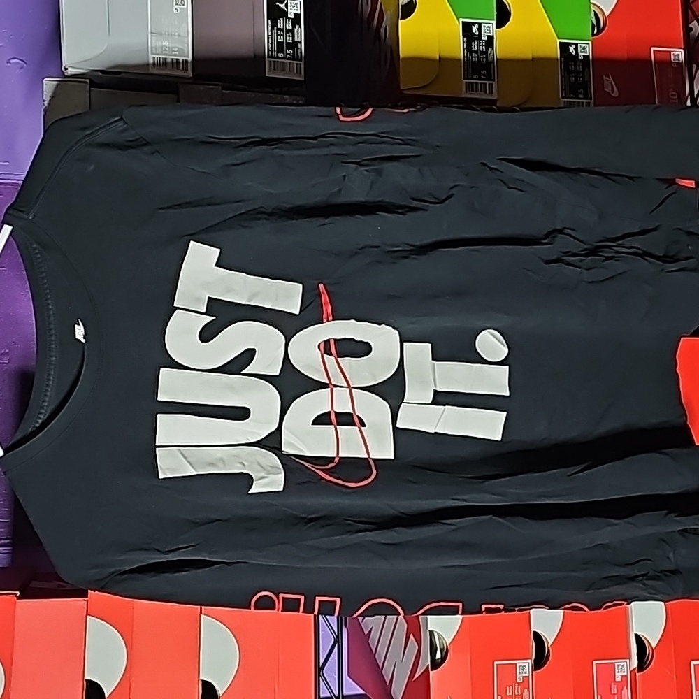 Nike graphic tee